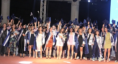 Sağlığın Doğduğu Yer Bergama Asklepion’da Unutulmaz Mezuniyet