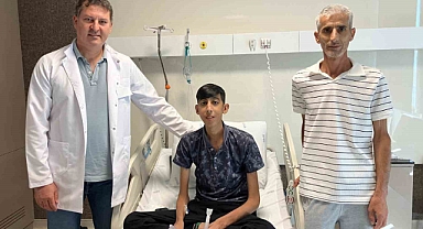 Karaciğer nakli bekleyen 18 yaşındaki gence dayısı umut oldu