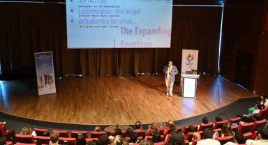 Şeffaf plaklar diş teli kaygısını ortadan kaldırıyor