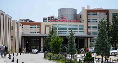 Hastanede yoğunluk yaşanan bölümlere çözüm üretiliyor
